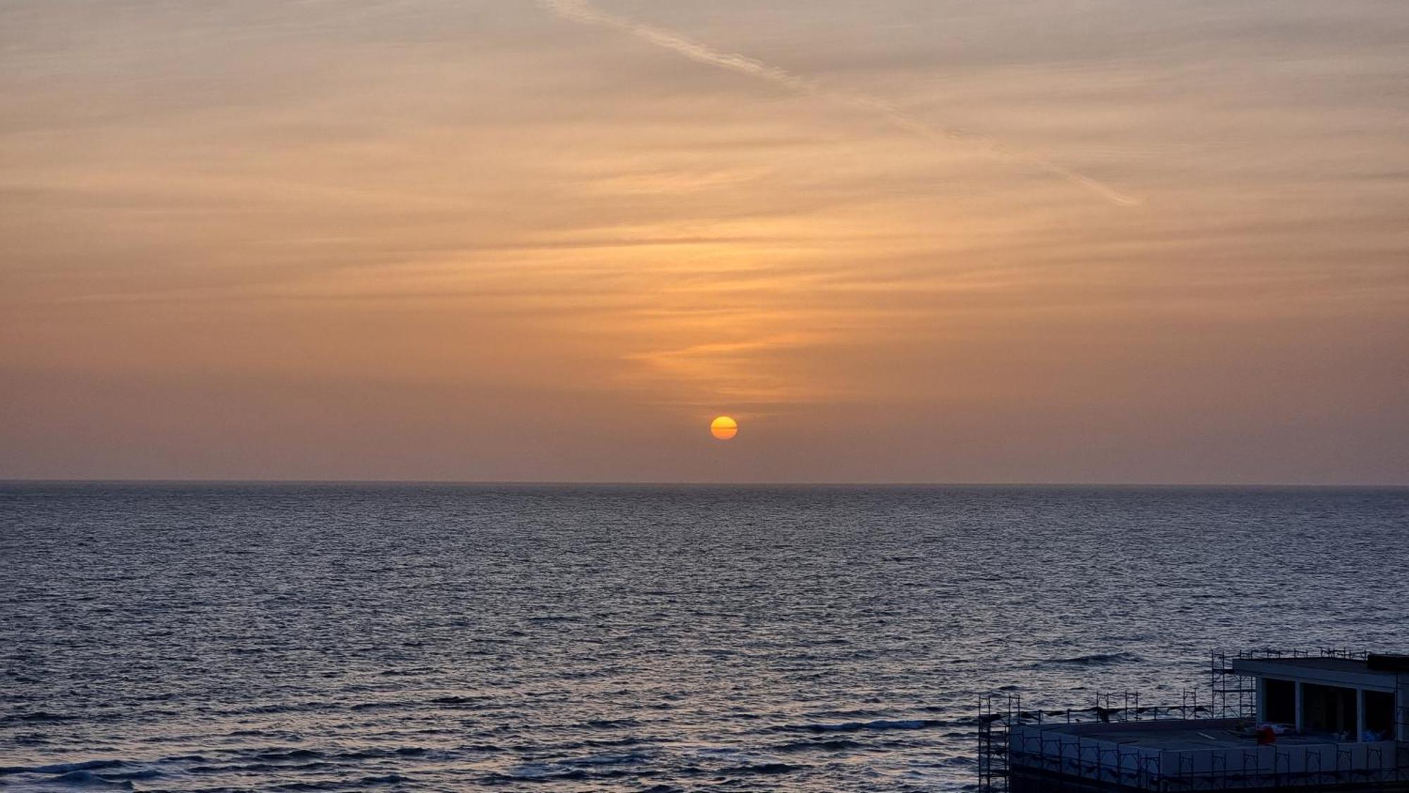 Sunset Seaview Apartment Durres Ngoại thất bức ảnh